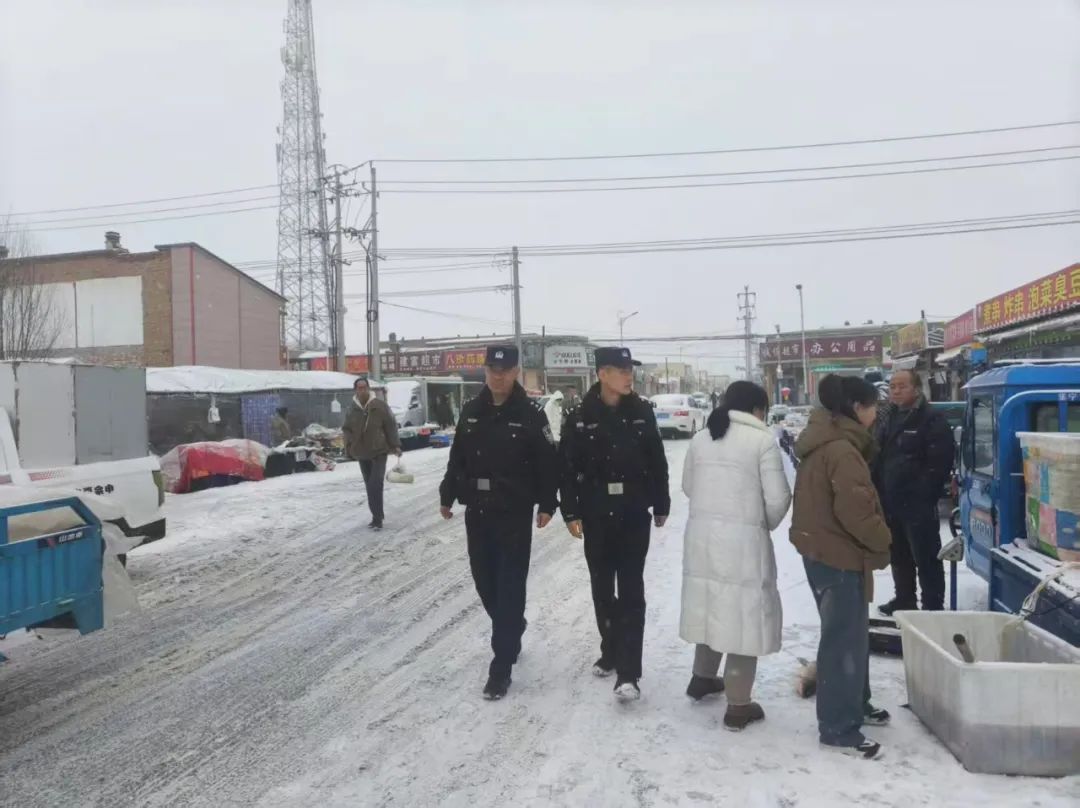 内蒙古乌兰察布市察右前旗公安局探寻小镇街区里的“平安年味”