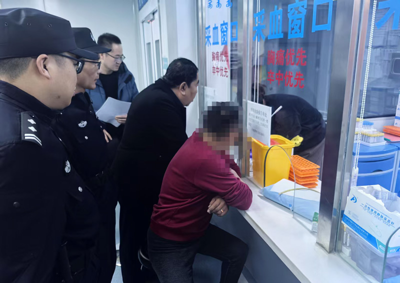 法律威严不容侵犯——察右中旗人民法院对威胁辱骂执行干警的被执行人依法拘留3.jpg