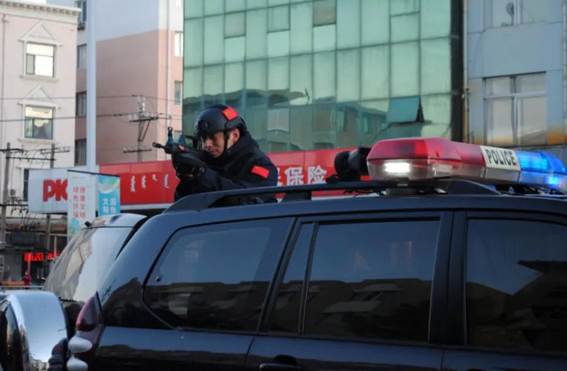 忠诚铸盾,守护平安——乌兰察布市公安局集宁分局反恐怖和特巡警大队的使命与担当6.jpg