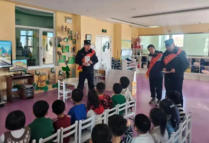 忠诚铸盾,守护平安——乌兰察布市公安局集宁分局反恐怖和特巡警大队的使命与担当8.jpg