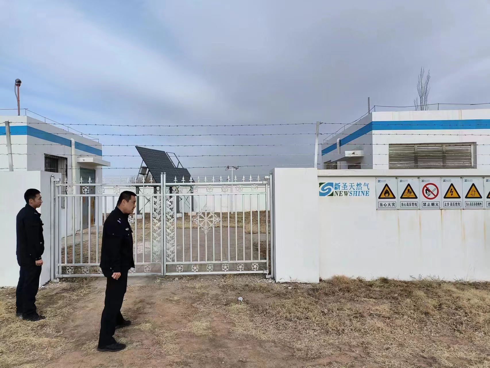 内蒙古准格尔旗公安局布尔陶亥派出所开展“三电”油气设施安全检查及宣传工作