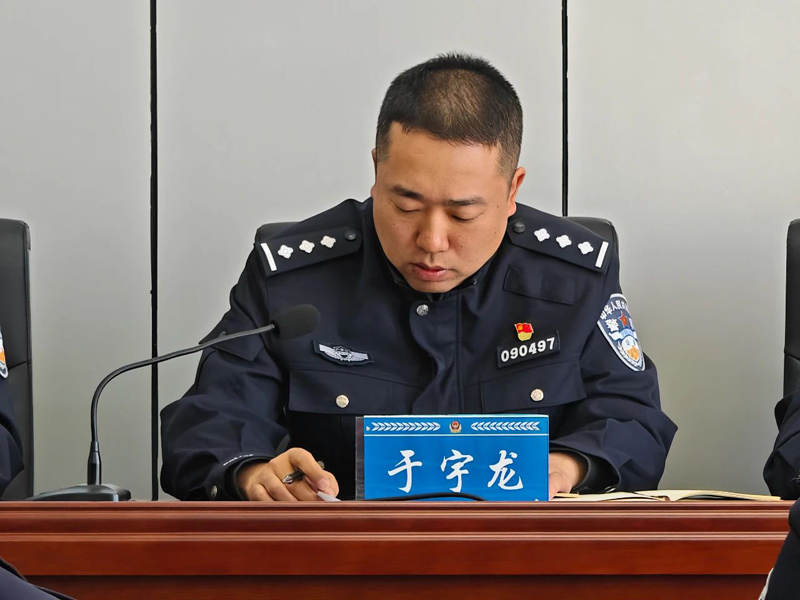 内蒙古卓资县交管大队召开会议,部署推进近期重点工作3.jpg