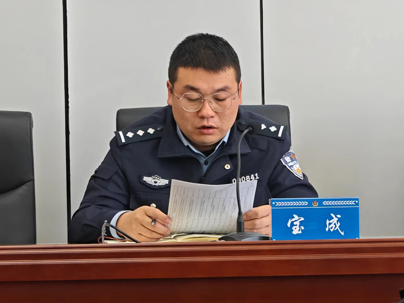 内蒙古卓资县交管大队召开会议,部署推进近期重点工作4.jpg