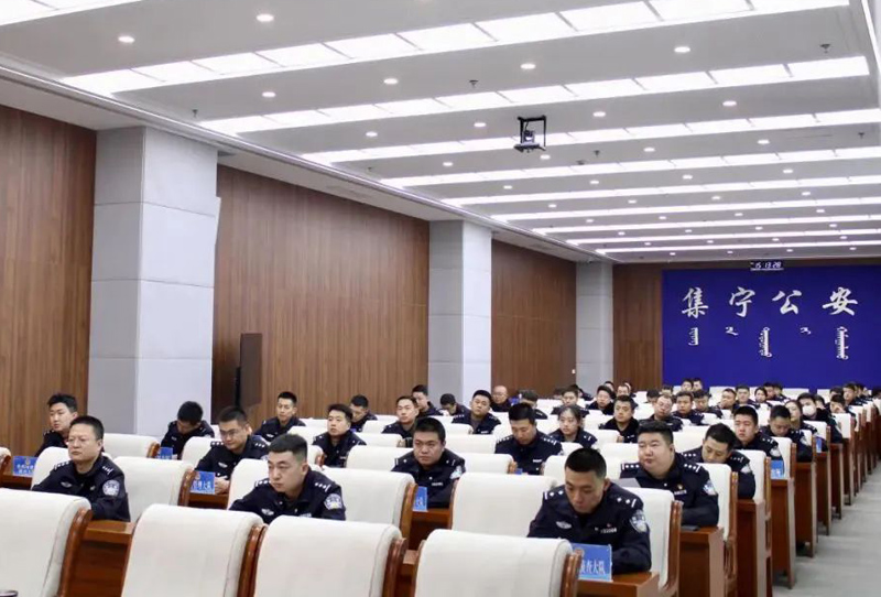 乌兰察布市公安局集宁分局:用坚守诠释最美“劳动者”1.jpg