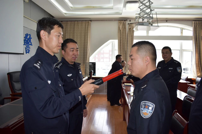 卓资交警:刀刃向内强化监督,拧紧内部管理“安全阀”4.jpg
