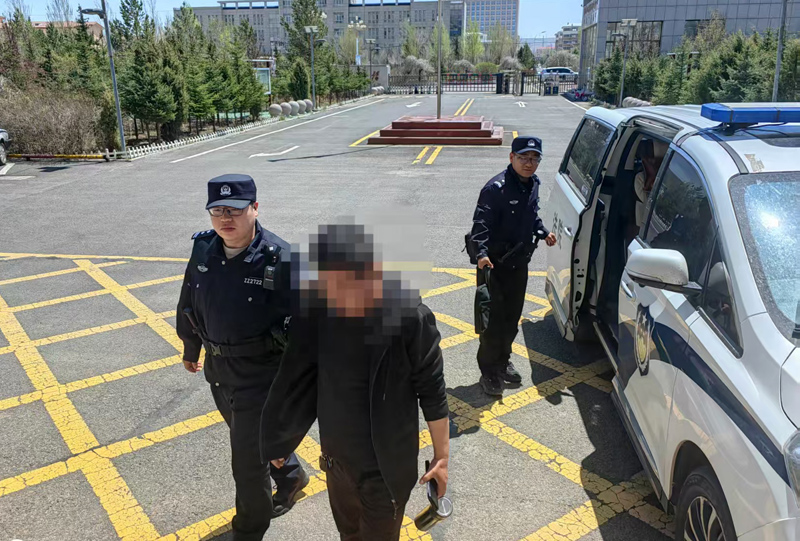 察右中旗人民法院开展“草原利剑”小标的案件专项执行行动3.jpg