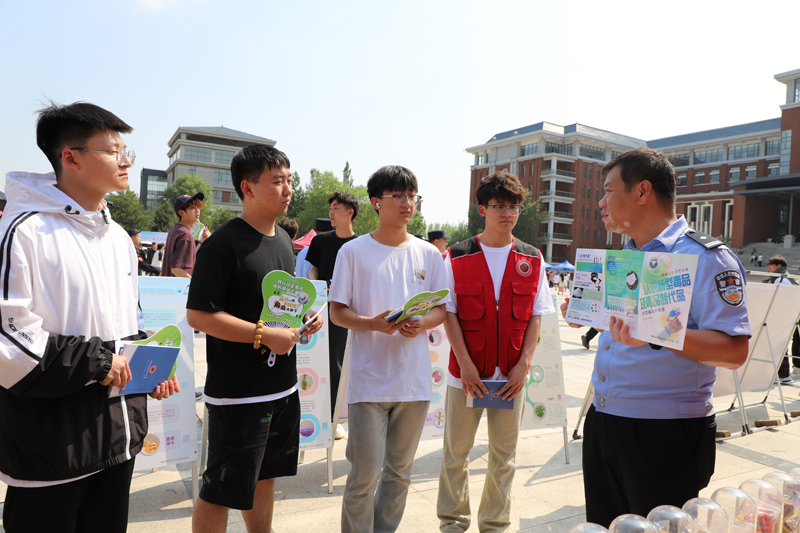 呼和浩特市公安局赛罕区分局：“安全四部曲”唱响大学生安全教育