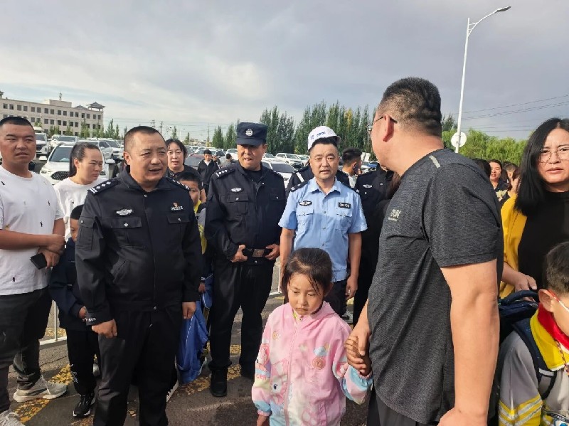 内蒙古兴和公安：“警”彩纷呈第一岗，全力护航“开学季”