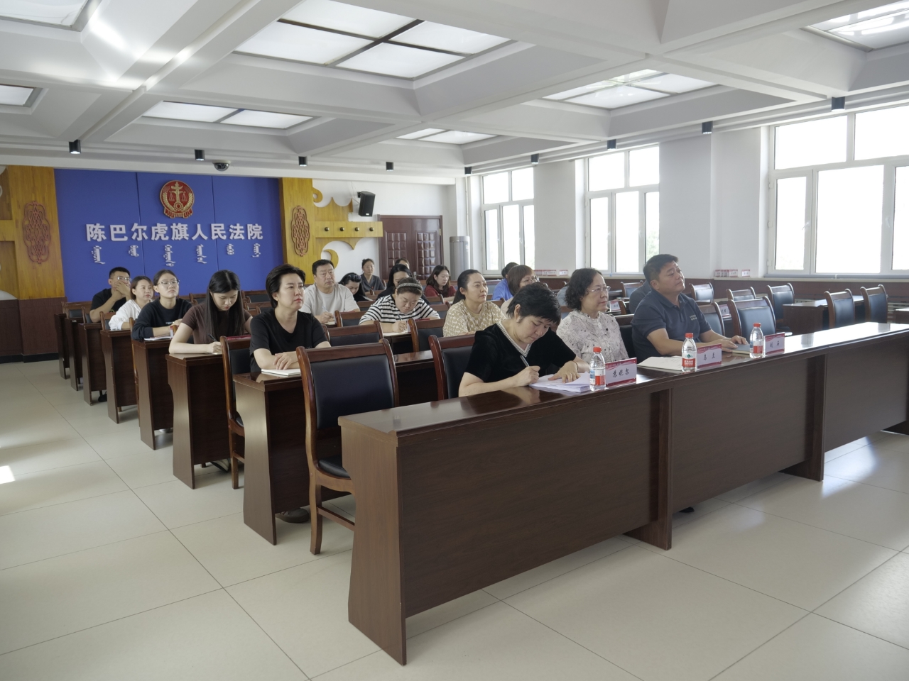 自首情节中自动投案的认定要点解析——内蒙古呼伦贝尔市陈巴尔虎旗人民法院2025年“业务培训课堂”第六讲