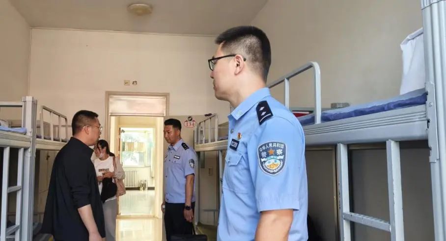 校警携手筑防线,反诈教育护青春 ——和林格尔职业中学开展网络安全教育活动3.jpg