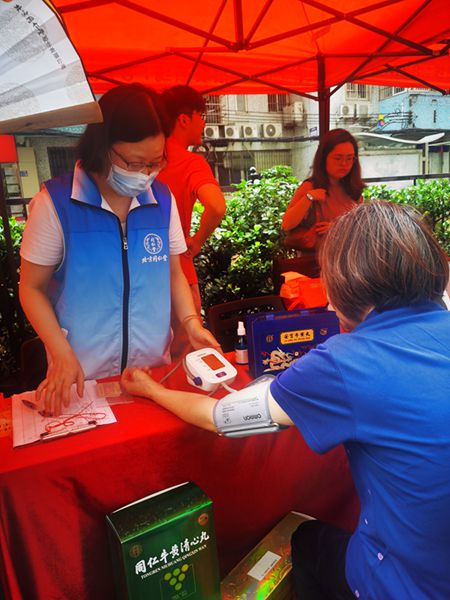广州越秀区骏文雅苑举办首届社区嘉年华5.jpg