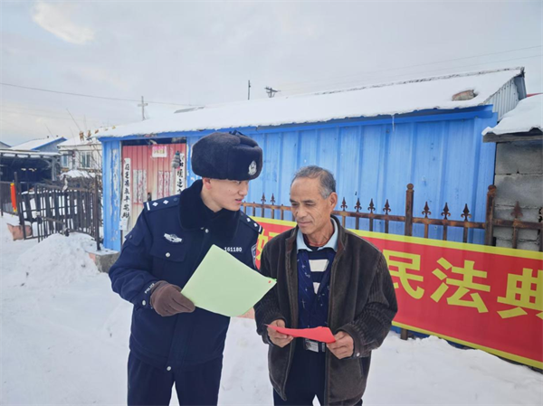 黑龙江省林区公安局林口分局：“宪”在行动 共筑法治家园