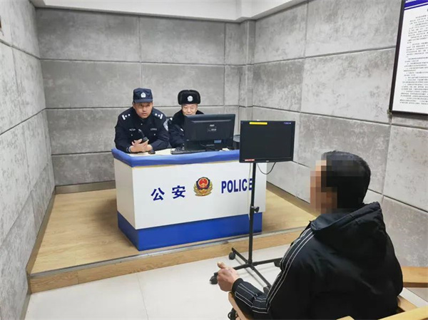 “顺手牵羊”偷自行车，黑龙江省安达警方迅速破案！