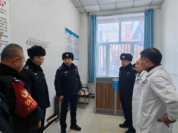 黑龙江省萝北县公安局：全面查险除患防事故 严守岁末年初平安线