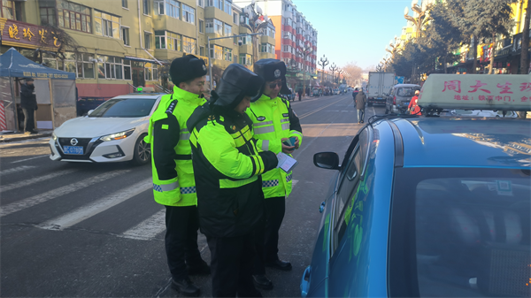 黑龙江省林区公安局林口分局：“交警+交通”携手重拳出击 严打“非法营运”筑牢安全防线