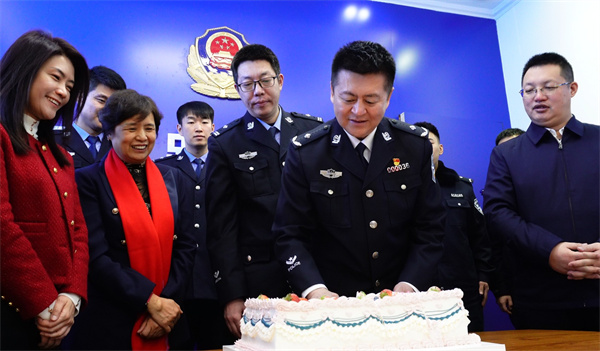 黑龙江省公安厅：一样的工作日 别样的警察节