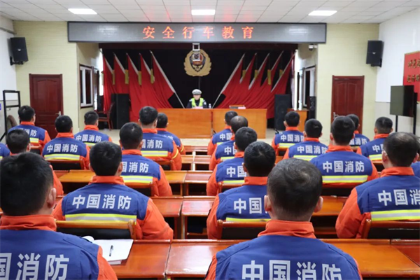 黑龙江省林区公安局亚布力分局：交警宣讲进消防 绷紧交通“安全弦”