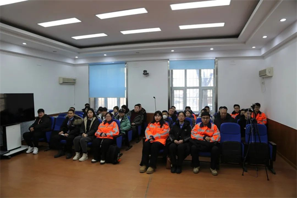 齐齐哈尔铁路运输法院第127次“公众开放日”丨中国铁路哈尔滨局集团有限公司齐齐哈尔车辆段、齐齐哈尔铁路物流中心职工代表走进法院