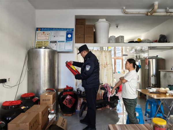 黑龙江省公安局通北分局：筑牢消防“防火墙” 防患于未“燃”