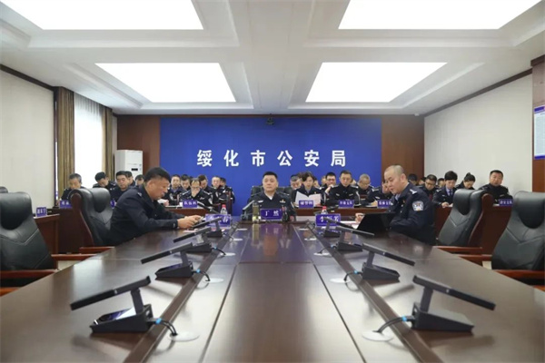 民声汇聚助推警力前行 黑龙江省绥化市公安局“全民全警大走访”活动走进千家万户