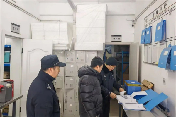安全不“放松” 守护平安年——黑龙江省佳木斯公安开展年前安全检查