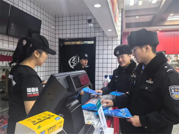 “打击+宣传” 冰城公安提升烟花爆竹安全管理质效