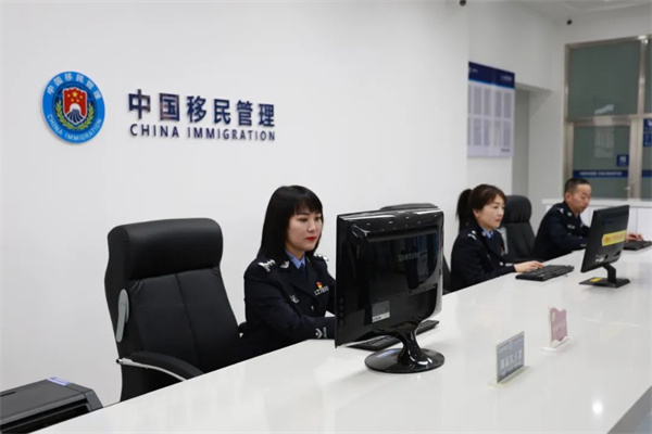 黑龙江省明水县公安局出入境管理大队：警徽熠熠卫疆土 国门玫瑰绽芳华