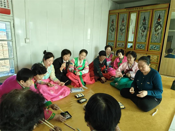黑龙江省鸡西市中级人民法院：在朝鲜族的农家炕上，聆听春天里的“好声音”