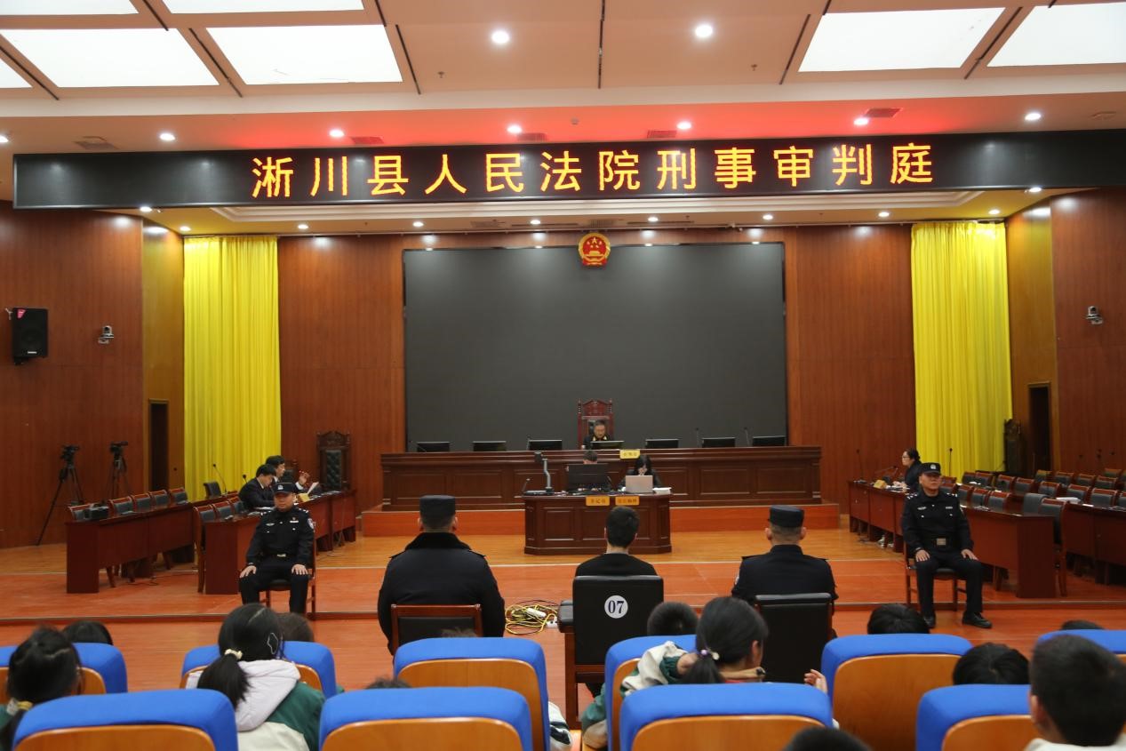 图片2.jpg 图片2.jpg