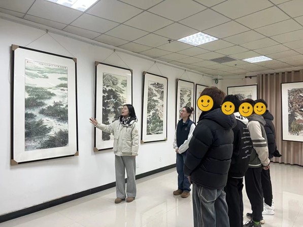 河南省灵宝市人民检察院联合司法社工引领帮教对象走进民俗文化殿堂