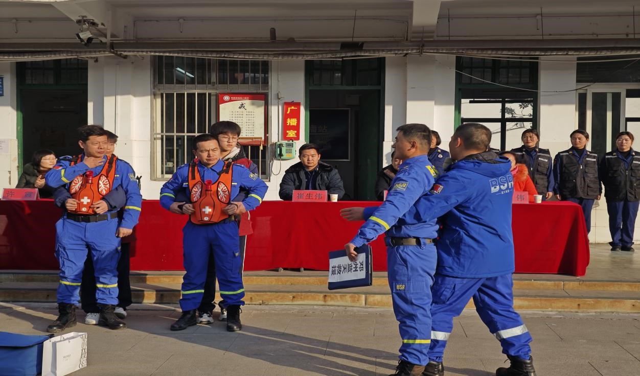 图片3.jpg 图片3.jpg
