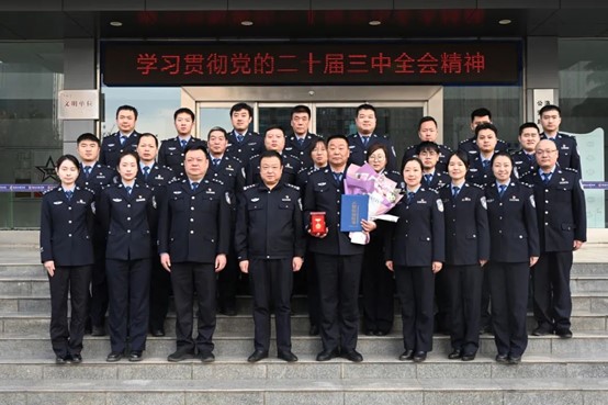 图片2.jpg 图片2.jpg