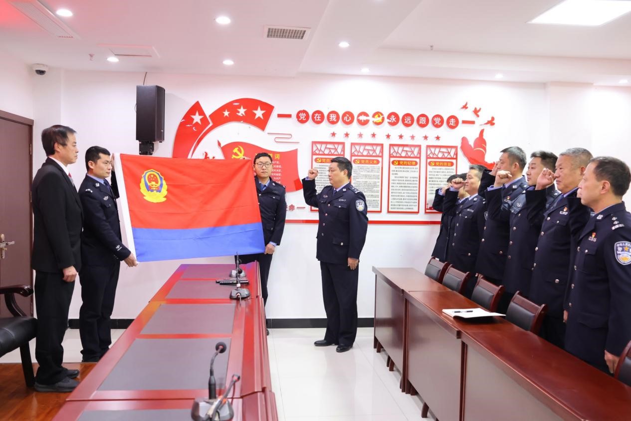 图片2.jpg 图片2.jpg