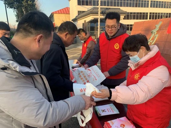 河南宜阳：法援情暖农民工 开“薪”过年惠民生