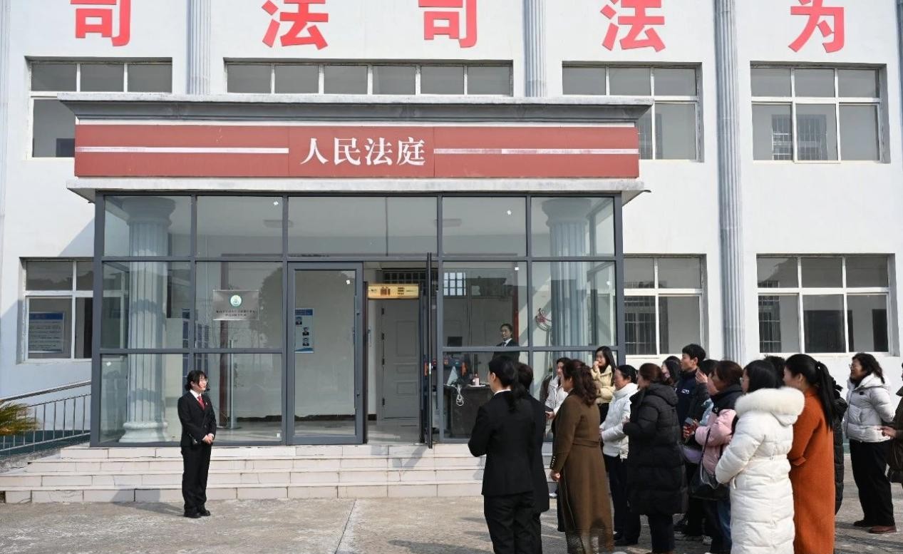 河南省南阳市唐河县法院：开展保护妇女权益专题开放日活动