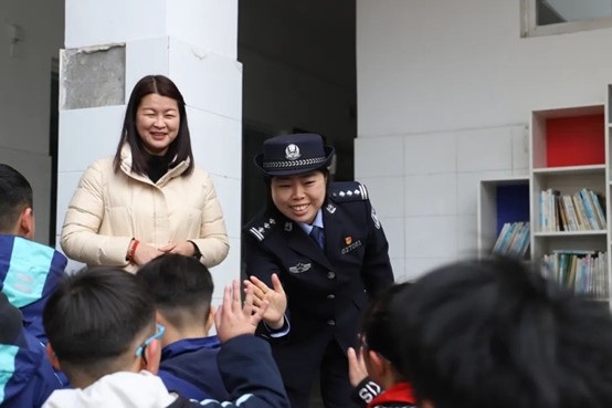 图片3.jpg 图片3.jpg
