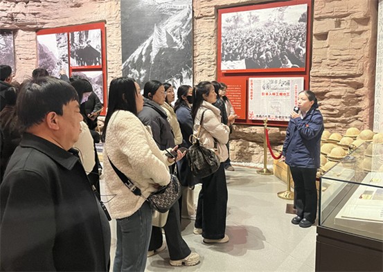 图片2.jpg 图片2.jpg