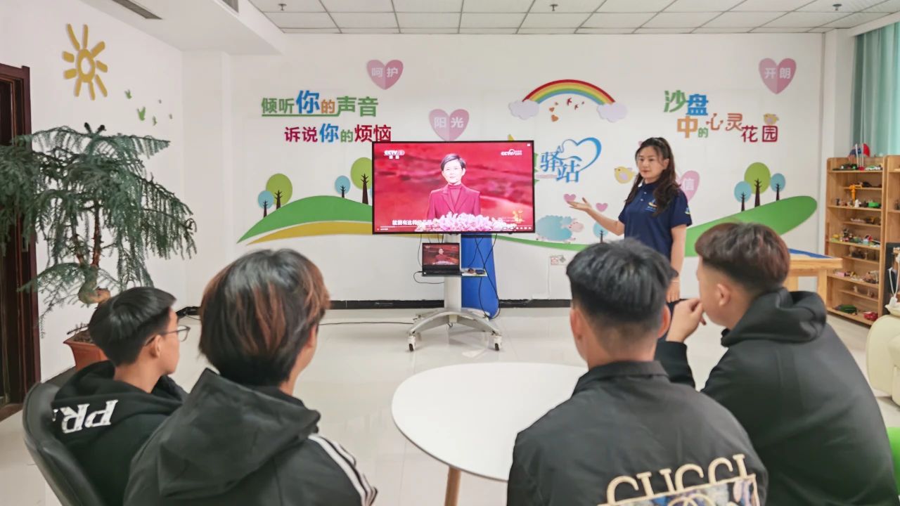河南卢氏：触键破界 榜样力量下的青春重塑