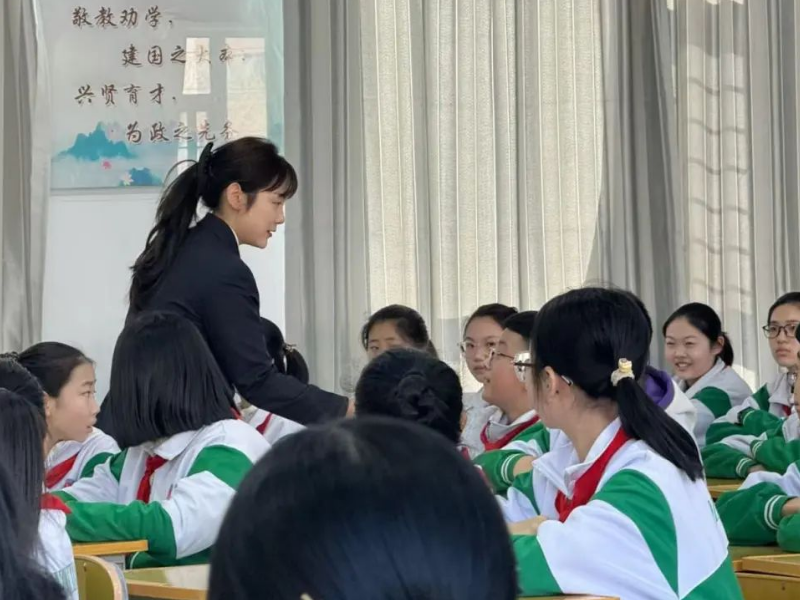 明法护己 筑牢青春防线——吉林省镇赉县检察院开启开学第一课