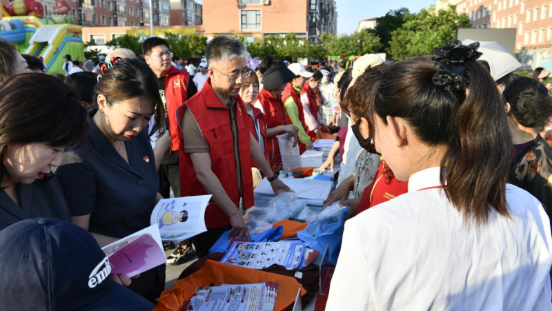 法育未来 护航成长——吉林省靖宇县举办“未成年人保护法”宣传活动 
