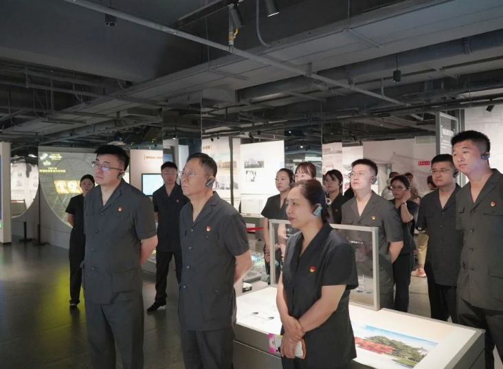 吉林二道法院机关联合党支部、法庭联合党支部联合开展主题党日活动
