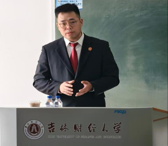 吉林长春南关法院法官窦智：于刚柔并蓄中沉淀 在淬火成钢中绽放