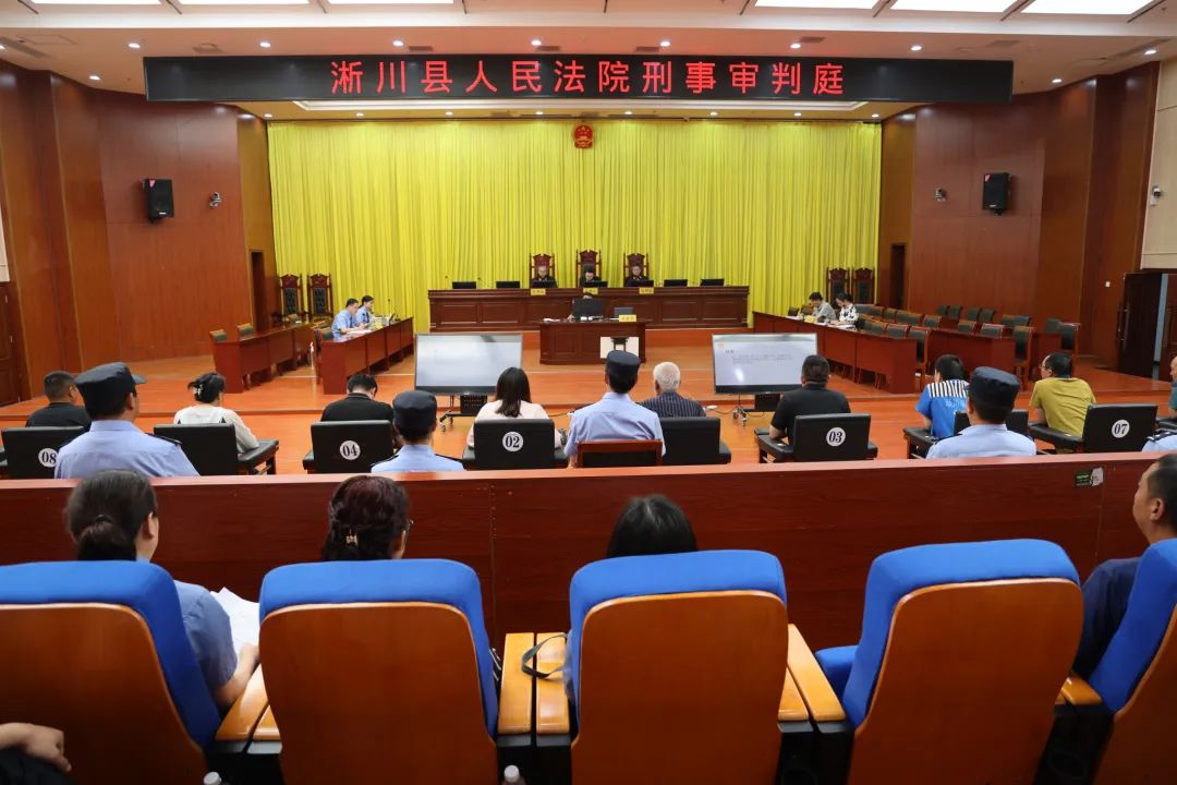 河南省南阳市检察院在淅川组织开展庭审观摩评议活动