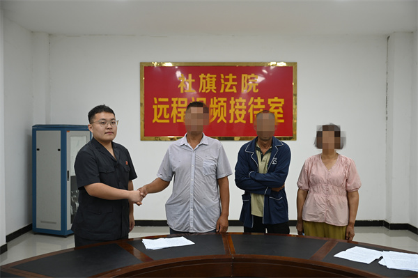 河南省南阳市社旗县法院：千里奔袭擒“老赖” 双案同解护权益