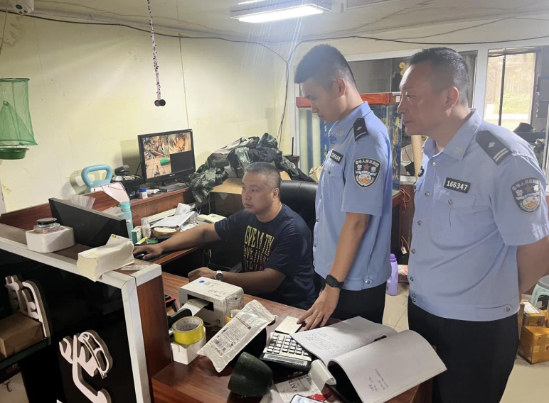 黑龙江省林区公安局清河分局治安大队开展行业场所安全检查 筑牢辖区平安防线