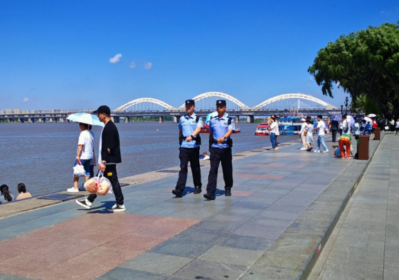 黑龙江省哈尔滨市公安局：多维发力 织密水域安全防护网
