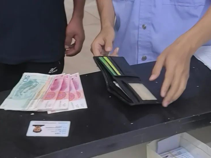 山西高平公安：高中毕业生拾金不昧 传递一场警民同心的找寻