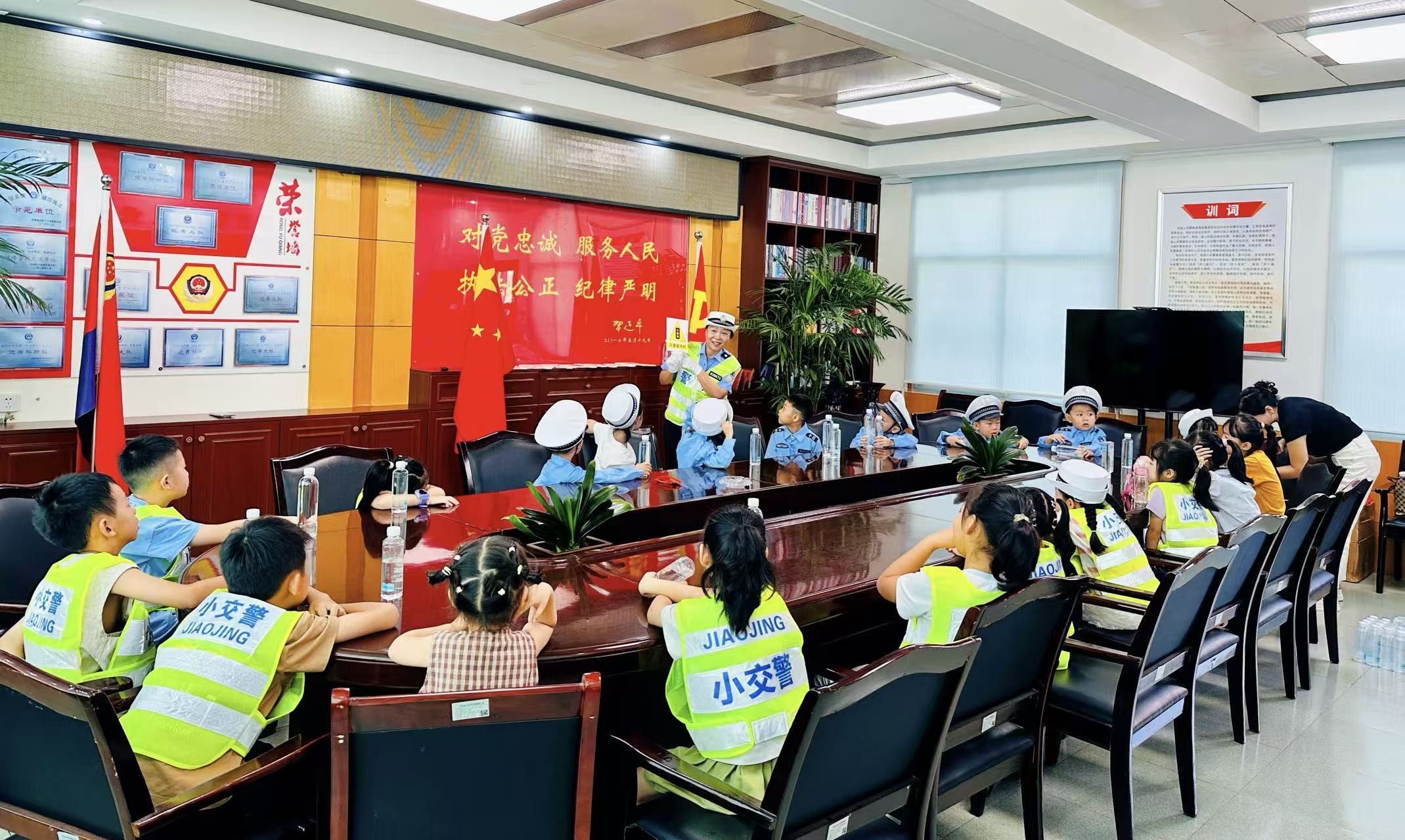 微信图片_20250828090330_28_41.jpg 微信图片_20250828090330_28_41.jpg