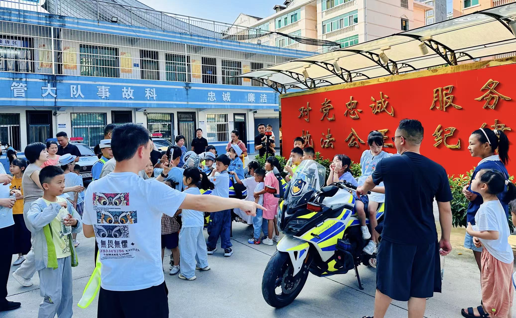 微信图片_20250828090401_29_41.jpg 微信图片_20250828090401_29_41.jpg