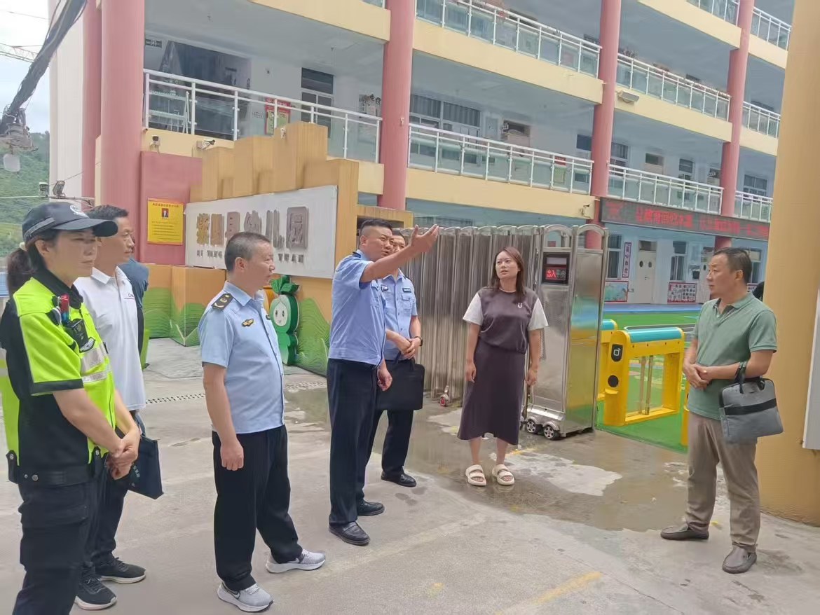 陕西紫阳：积极开展校园周边安全环境整治行动